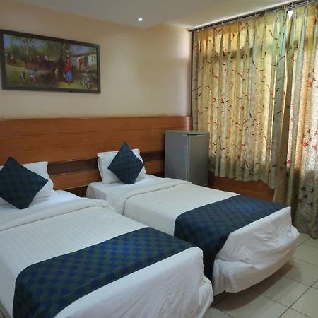 Hotel Rajsangam International Badami Esterno foto